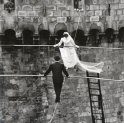 The tightrope Wedding